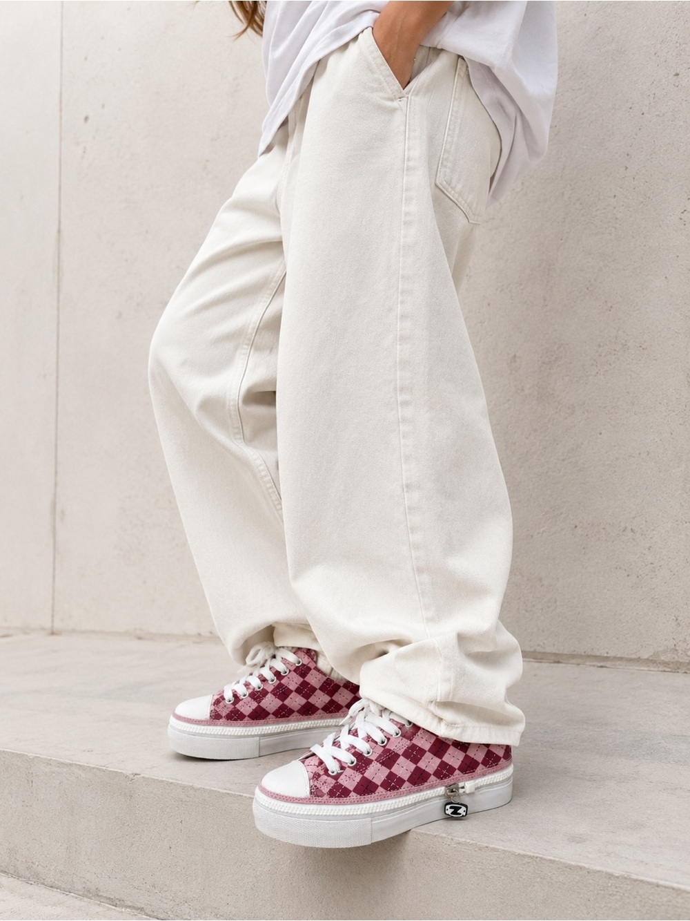 Pink white Argyle sneakers white summer platform shoes lace up size 6 breathable